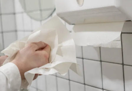 ręczniki papierowy w dobie wirusa Covid-19